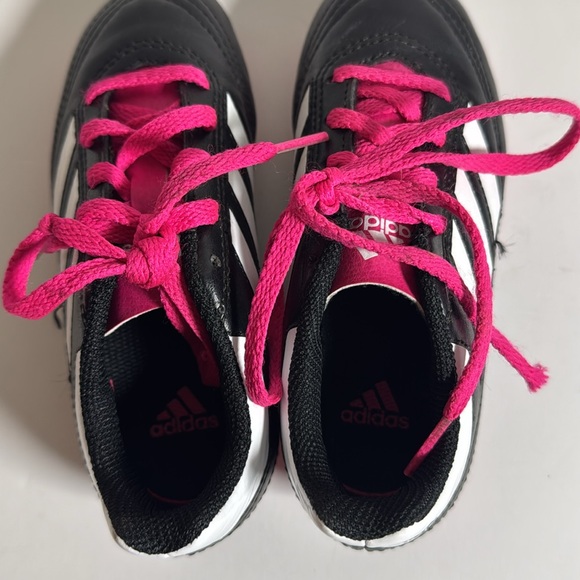 Adidas soccer cleats little girls 11 pink black shoes team sports - Picture 4 of 7